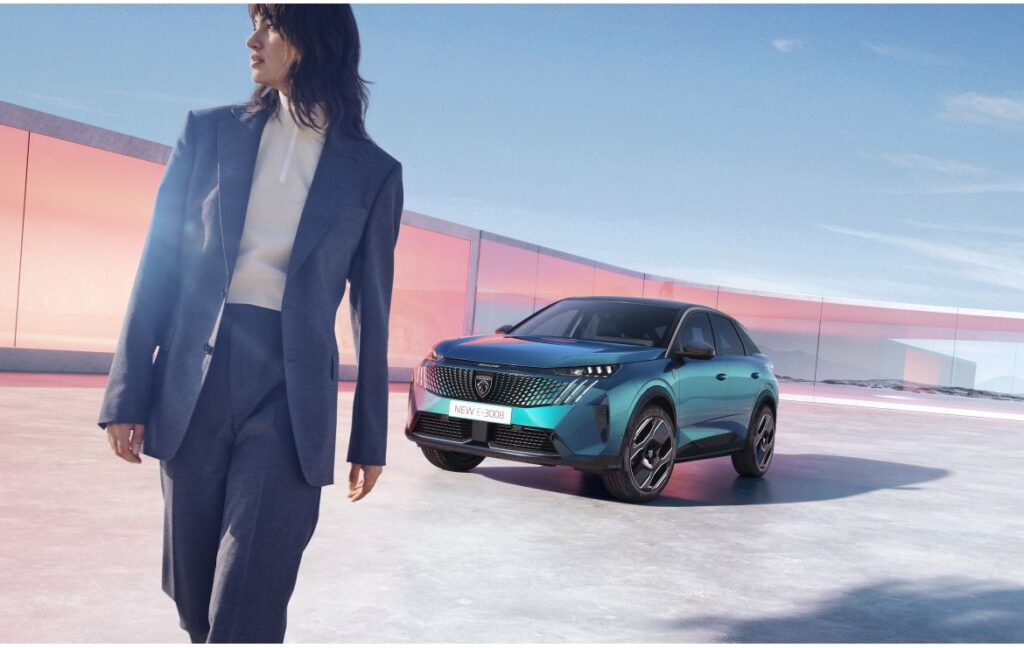 Peugeot E-3008: Elegancki SUV z technologicznymi zawirowaniami w długoterminowym teście