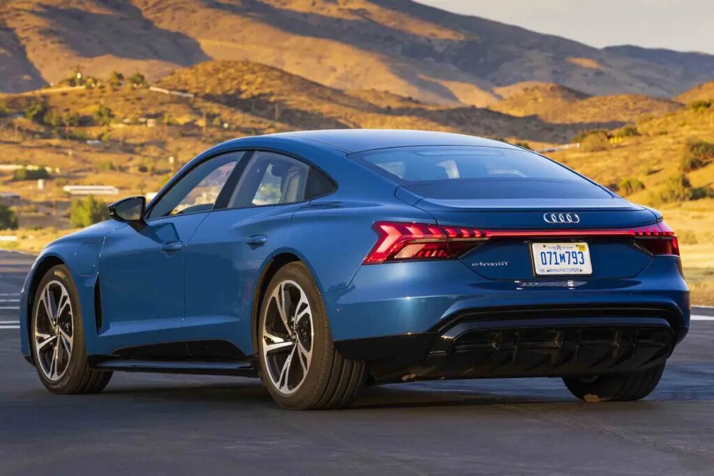 Audi wzywa 44 tysiące kierowców do serwisu z powodu awarii wyświetlaczy cyfrowych