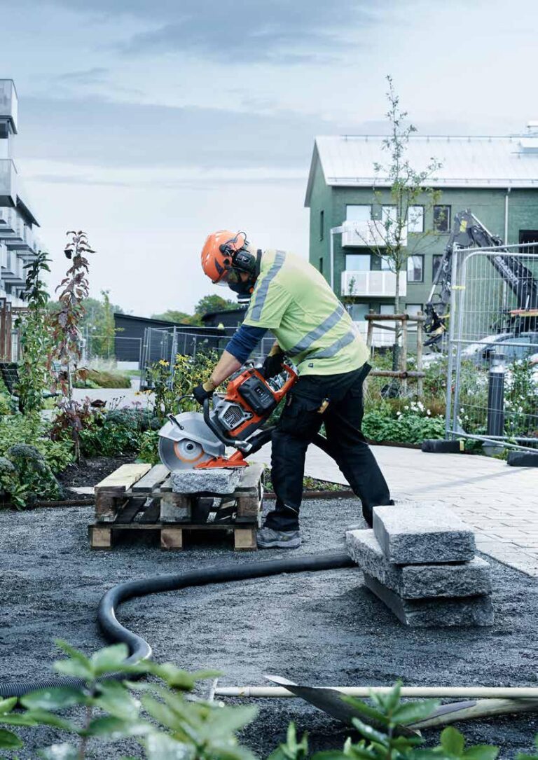 AdBlue - Niezbędny Płyn dla Nowoczesnych Silników Diesla i Jego Znaczenie w Codziennej Eksploatacji