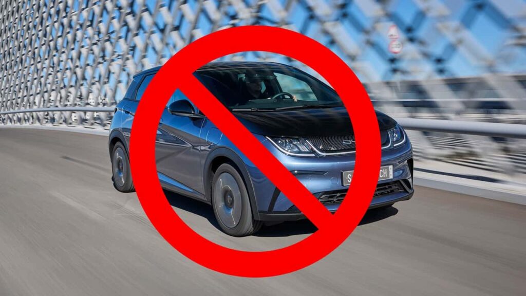 Jak wojenne cła i zakład na elektryki wpłynęły na przyszłość przemysłu motoryzacyjnego?