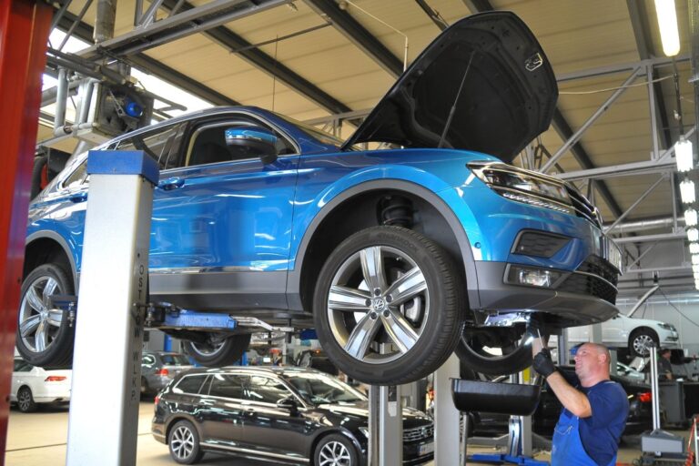 Raport ADAC 2025 ujawnia usterkowość niemieckich aut – Czy Toyota straciła swoją renomę niezawodności?