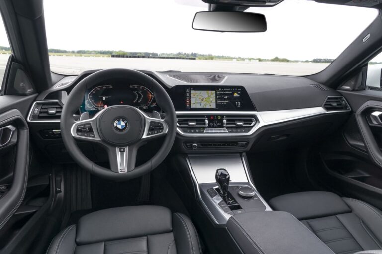 BMW 2 Series Coupe (G42) 2021-Present