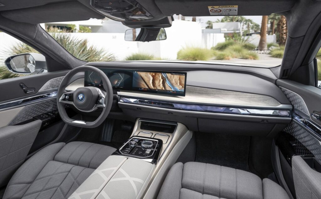 2023 BMW i7