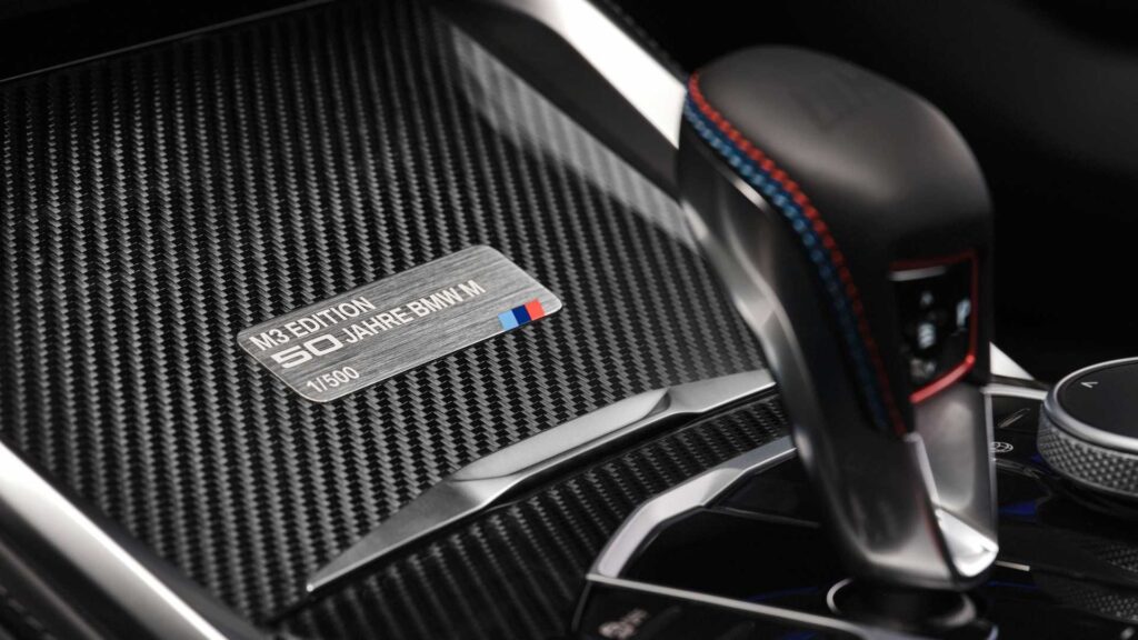 Koniec lekkich samochodów? Unia Europejska planuje zakaz włókna węglowego w motoryzacji