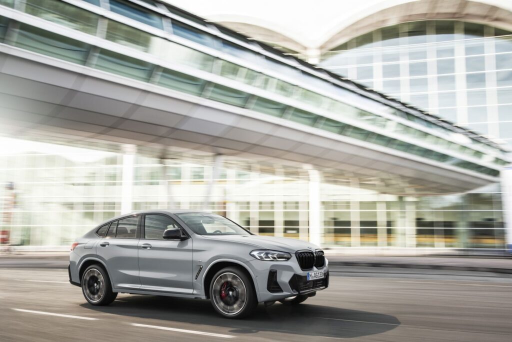 BMW X4 2021-Present