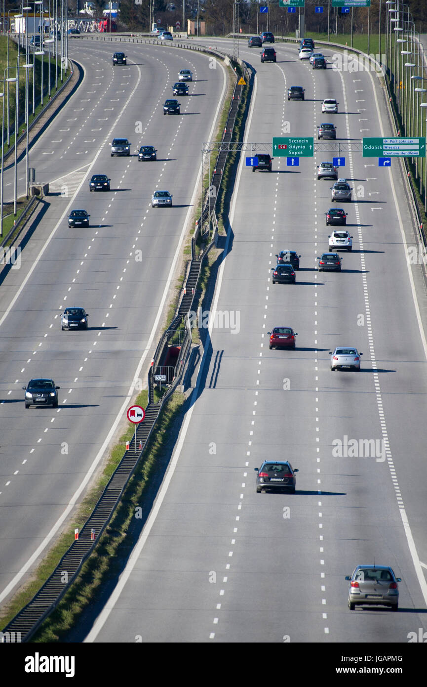 Rządowe obwodnice w impasie: Kiedy kierowcy odczują poprawę w ruchu?