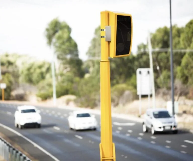 Koniec ery mobilnych fotoradarów w Görlitz: kierowcy w euforii po decyzji władz