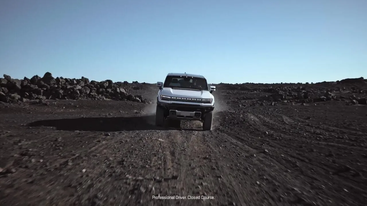 Nissan wprowadza rewolucję: nowe elektryczne modele i miliardowe inwestycje w Sunderland