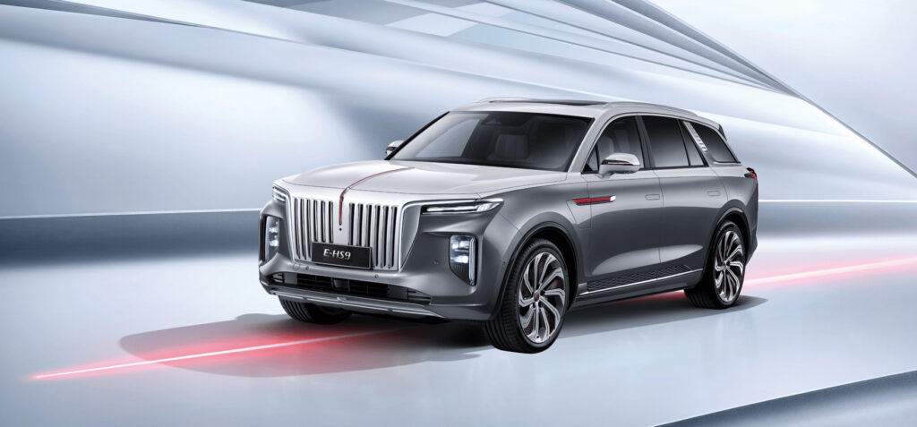Hongqi debiutuje w Polsce: Chińska marka stawia czoła europejskim luksusowym producentom