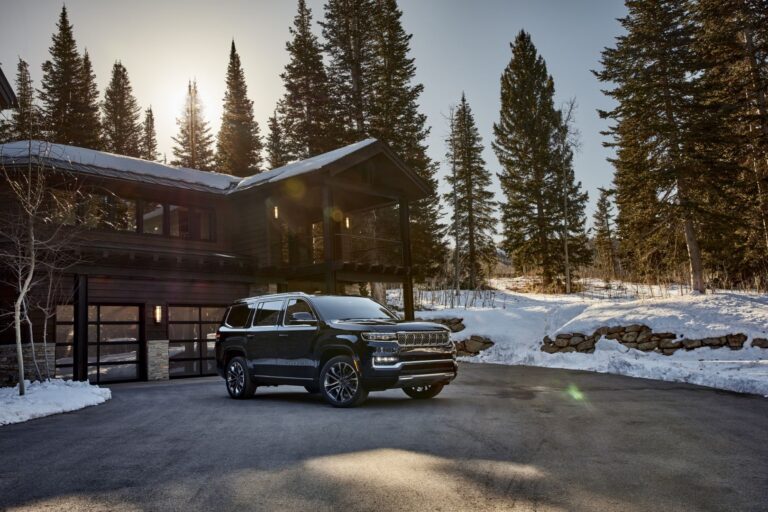 2022 Jeep Grand Wagoneer