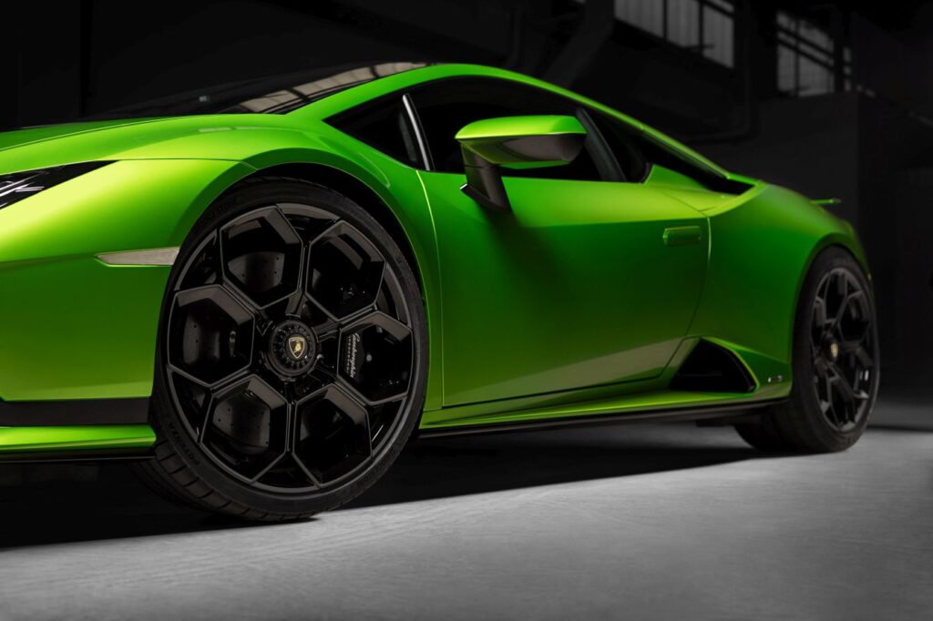 2023 Lamborghini Huracan Tecnica