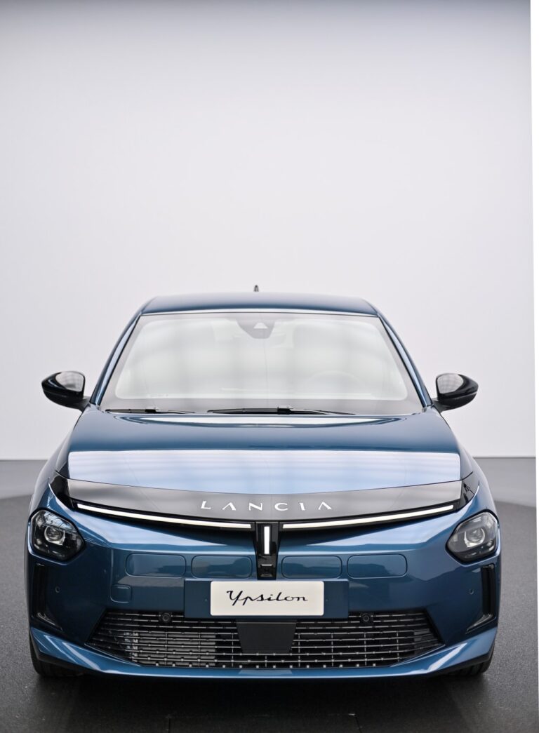 2025 Lancia Ypsilon