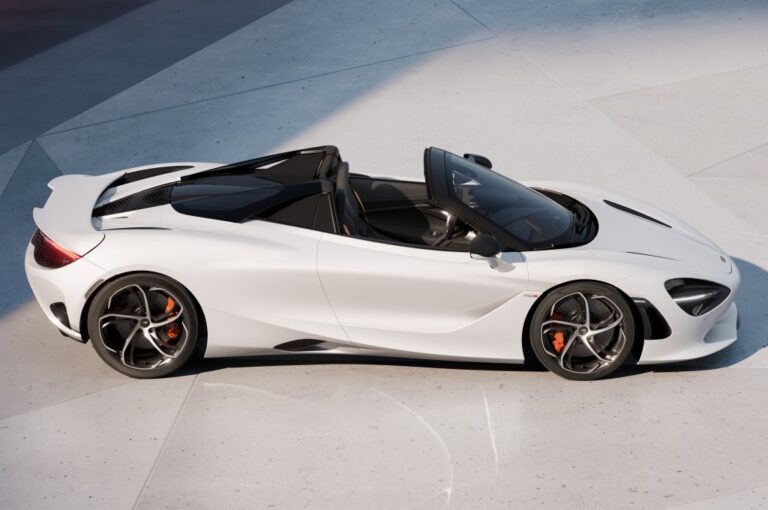 2024 McLaren 750S Spider