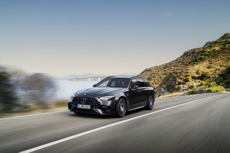 Mercedes-AMG C 63 S E PERFORMANCE 2022-Present