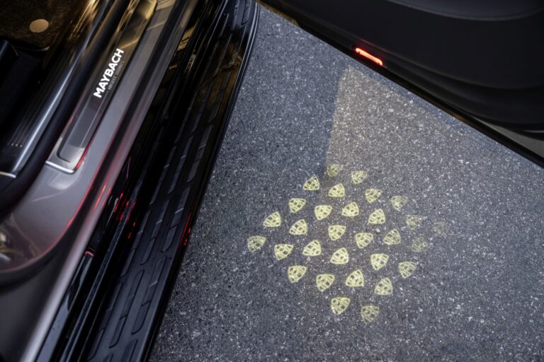 2024 Mercedes-Maybach EQS 680 SUV