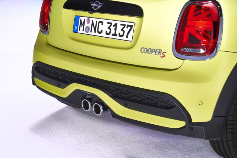 MINI Convertible 2021-Present