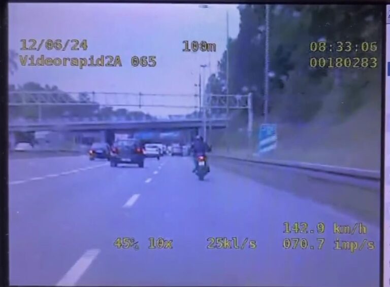 86-latek wjechał pod prąd na A4