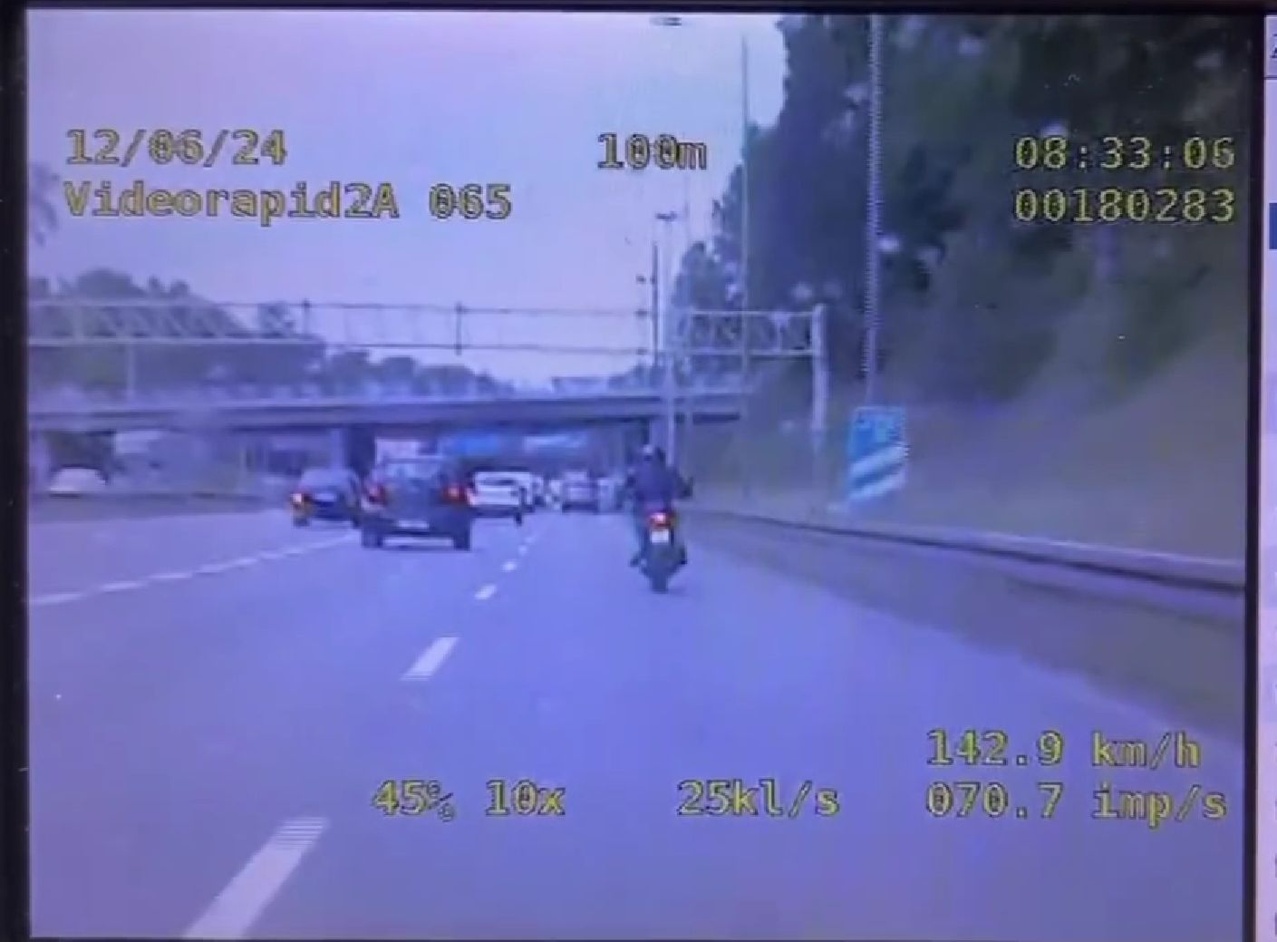 86-latek wjechał pod prąd na A4