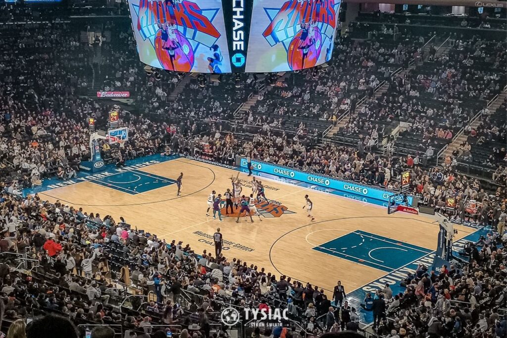 Lexus na czołowej pozycji wśród dojrzałych nabywców luksusowych samochodów