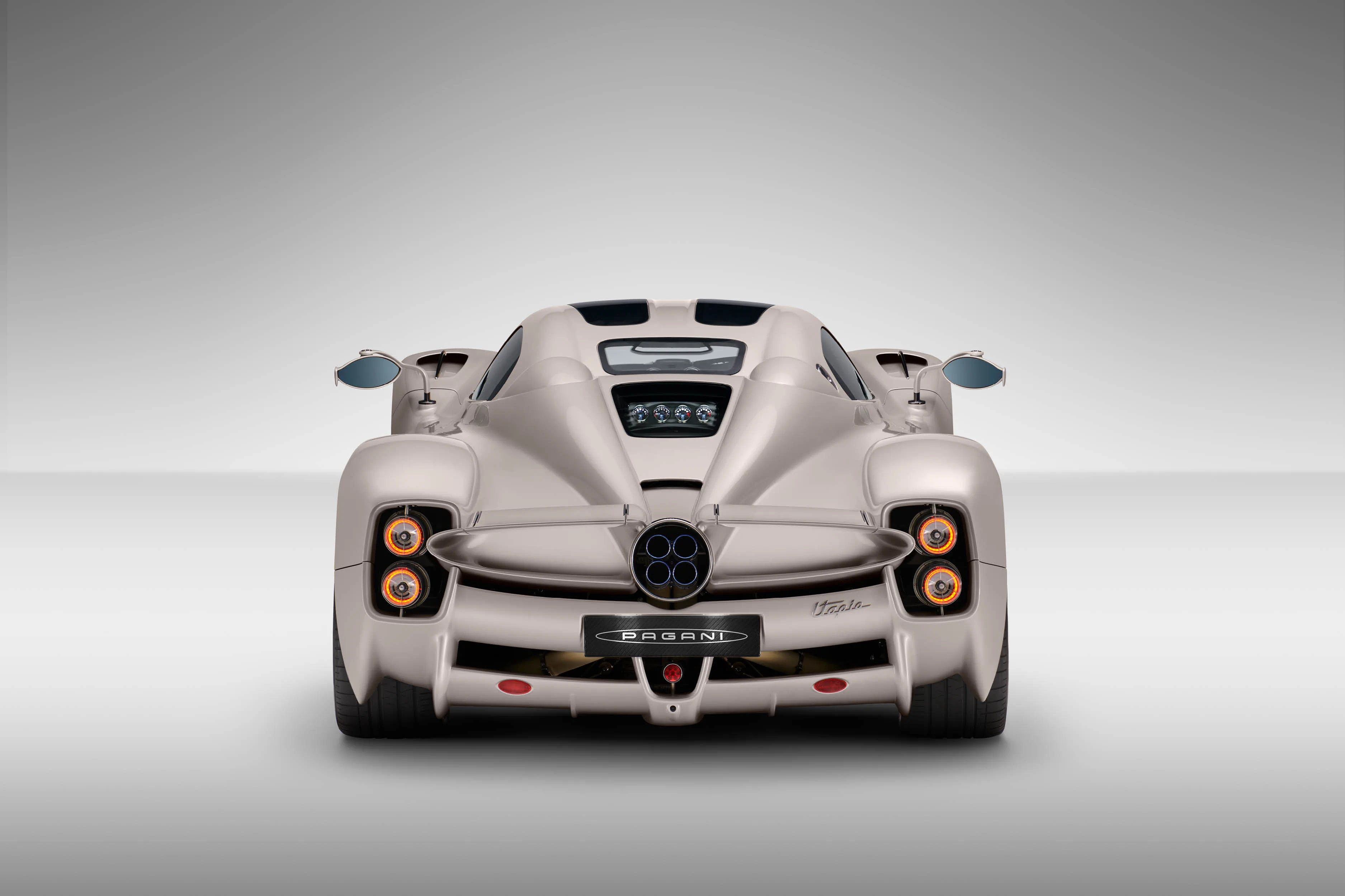 pagani-utopia-2022-7308_12.jpg