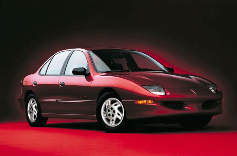 1995 Pontiac Sunfire Sedan