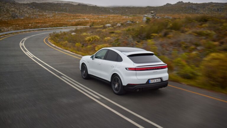 2024 Cayenne E-Hybrid Coupe
