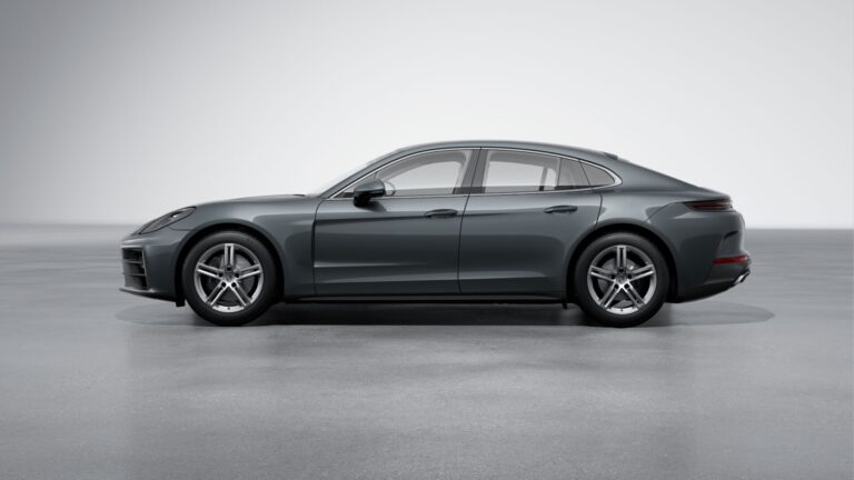 2024 Porsche Panamera 4