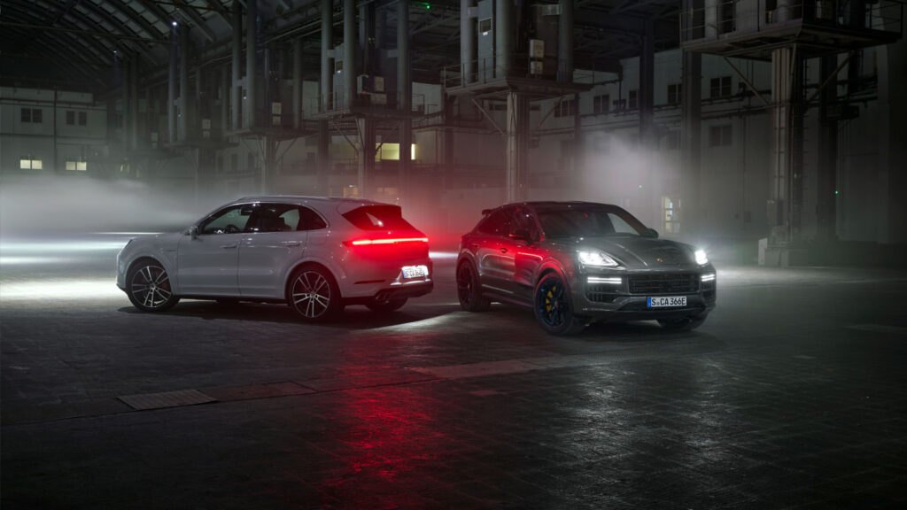 2024 Porsche Cayenne Turbo E-Hybrid Coupe with GT Package