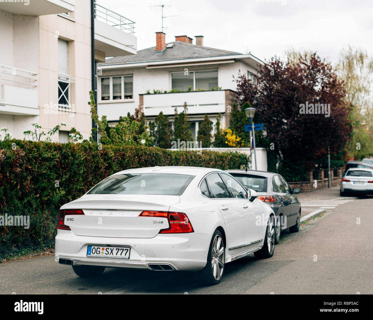 Volvo rezygnuje ze sprzedaży modelu S90 w USA z powodu wojny handlowej i taryf celnych