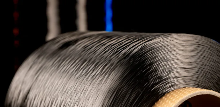 Europejskie plany dotyczące zakazu włókna węglowego porzucone – co to oznacza dla przemysłu motoryzacyjnego?