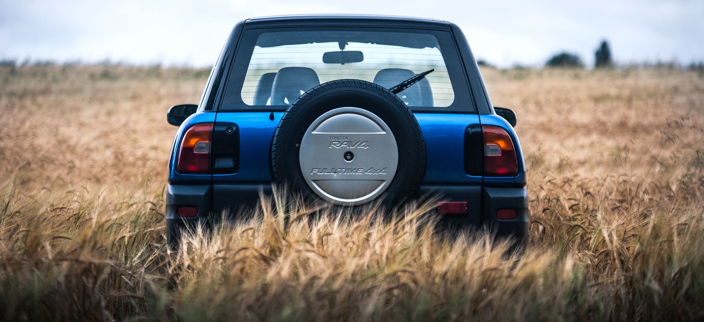 Czy warto kupić Toyotę RAV4 pierwszej generacji za 5-10 tys. zł? Analiza opłacalności zakupu taniego SUV-a