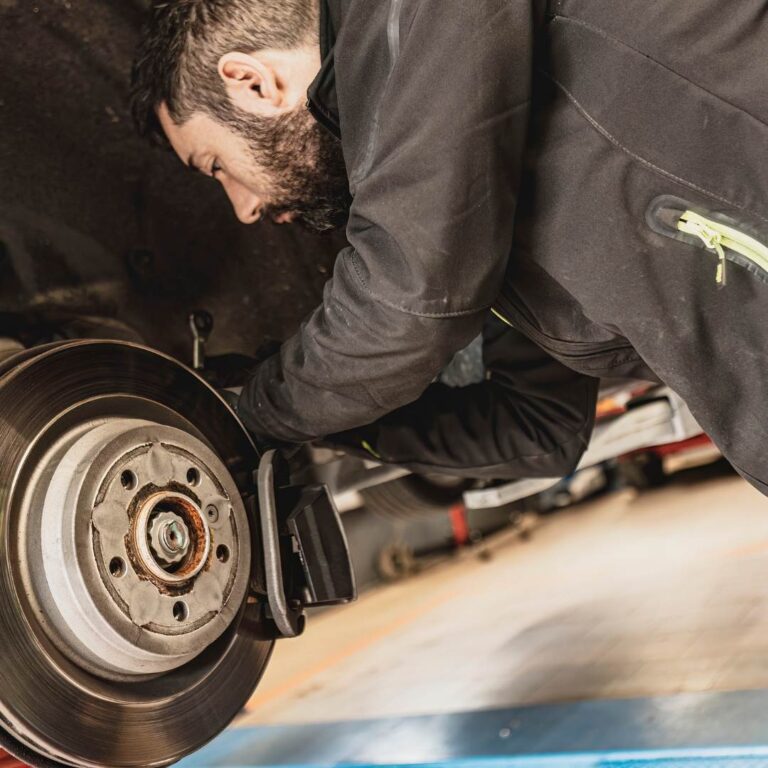 Poradnik: Czynniki wpływające na zużycie hamulców