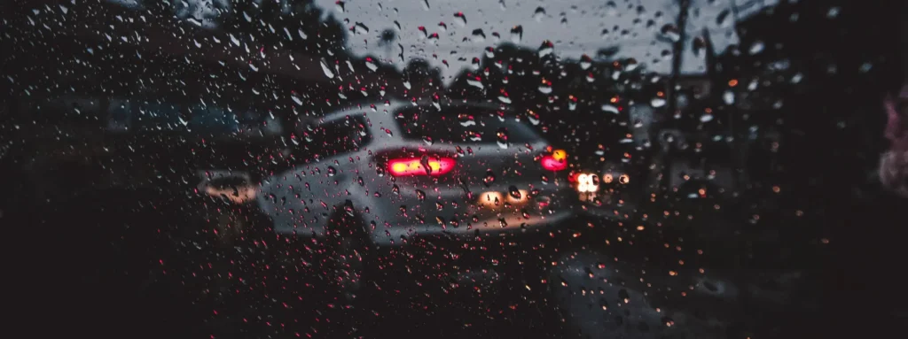 Jak przygotować auto do jazdy w ekstremalnych warunkach?