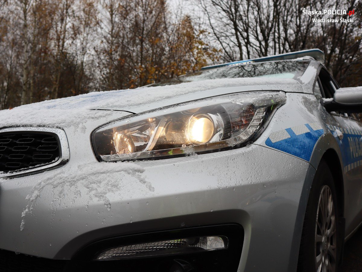 Wpływ warunków atmosferycznych na bezpieczeństwo na drogach: Jak pogoda kształtuje ryzyko w ruchu drogowym