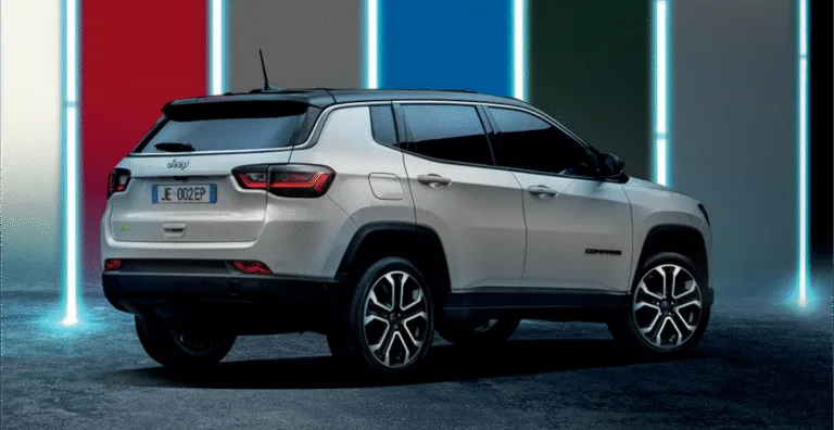 Nowy Jeep Compass 2026: Hybryda lub elektryczny SUV z mocą do 375 KM