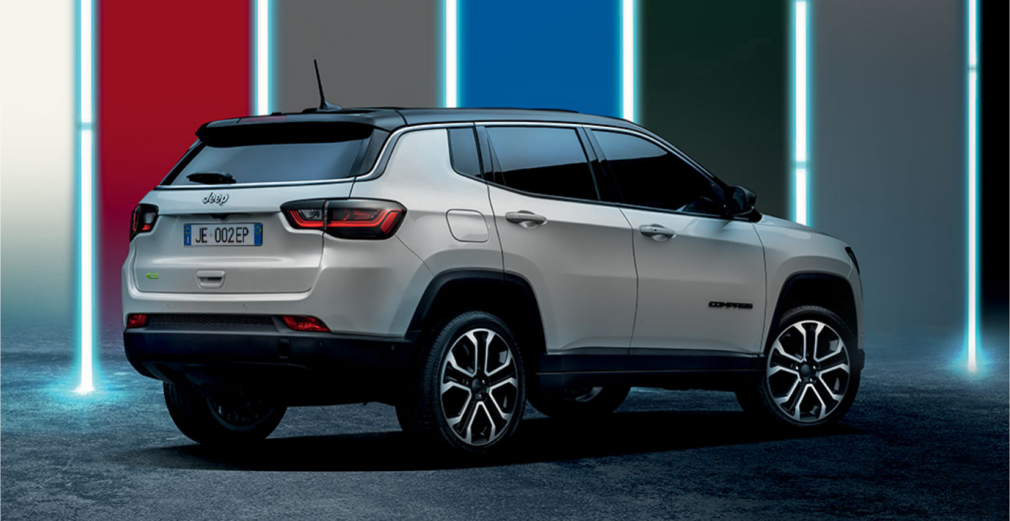 Nowy Jeep Compass 2026: Hybryda lub elektryczny SUV z mocą do 375 KM