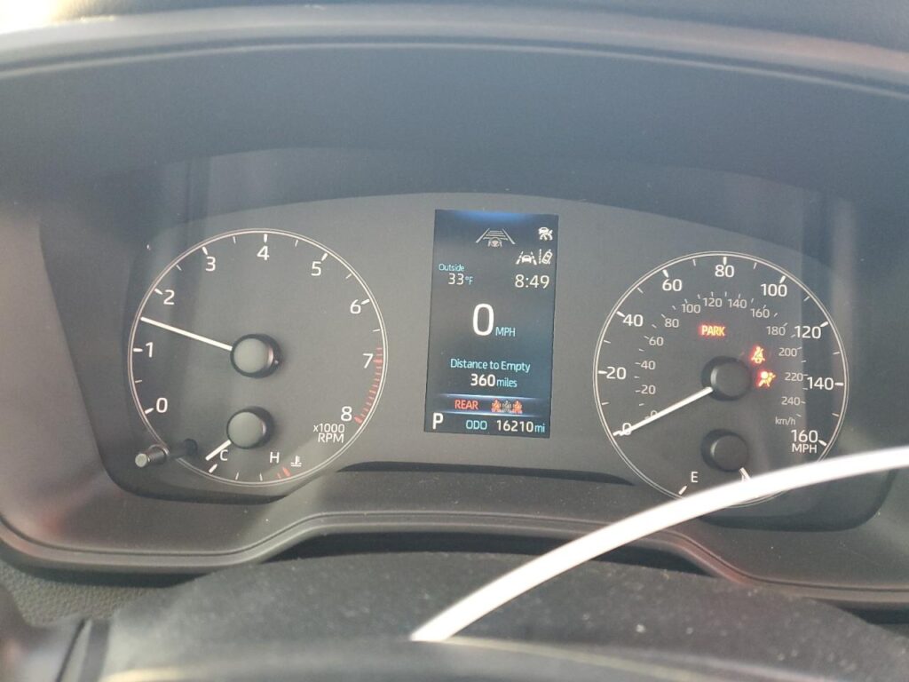 Srebrna rewolucja Toyoty – nowe barwy GR Yarisów na letni sezon WRC