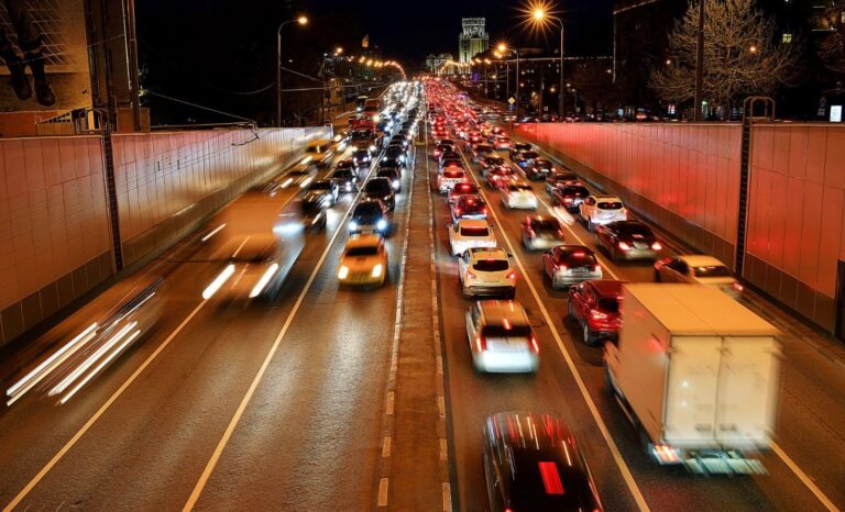 Europejscy producenci samochodów zyskali więcej czasu na dostosowanie się do wymogów emisji CO₂