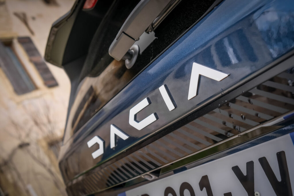 Dacia Bigster z fabrycznym LPG – nowa strategia w walce z chińską konkurencją