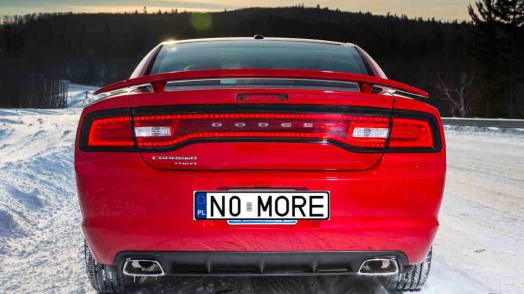 Nowe wyzwania w rejestracji samochodów spoza Unii Europejskiej – rząd szykuje zmiany