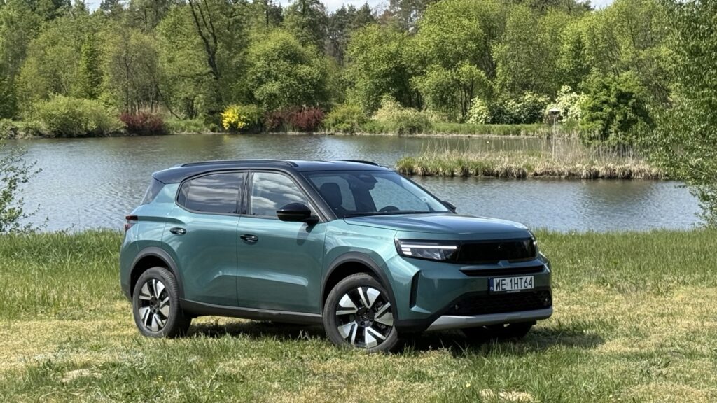 Opel Frontera: Crossover