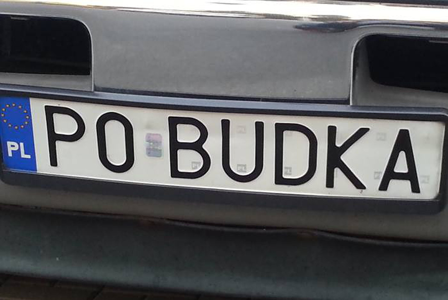 Ile kosztuje przerejestrowanie samochodu bez zmiany tablic