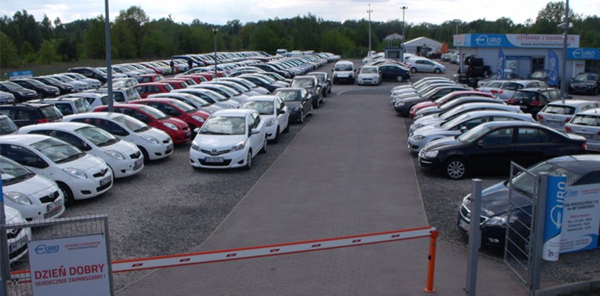 Wybrany obrazek dla artykułu: Samochody używane 2025: Jak bezpiecznie kupić i nie przepłacić? [PORADNIK]