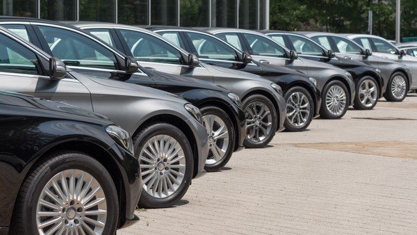 Wybrany obrazek dla artykułu: Nowe przepisy dotyczące emisji CO2 w UE od 2025 roku