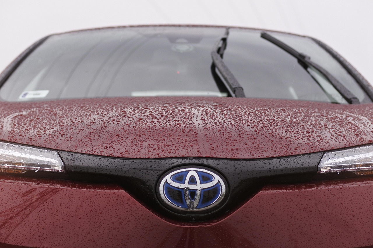Używana Toyota Gdańsk - jak sprawdzić historię samochodu i kupić auto bez ryzyka?