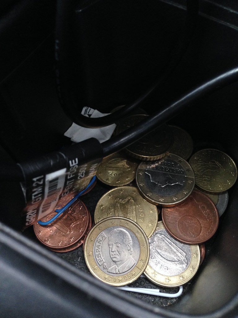 Ubezpieczenie OC - kalkulator w 2026. Ile realnie zapłacisz i jak zbić składkę o kilkaset złotych?