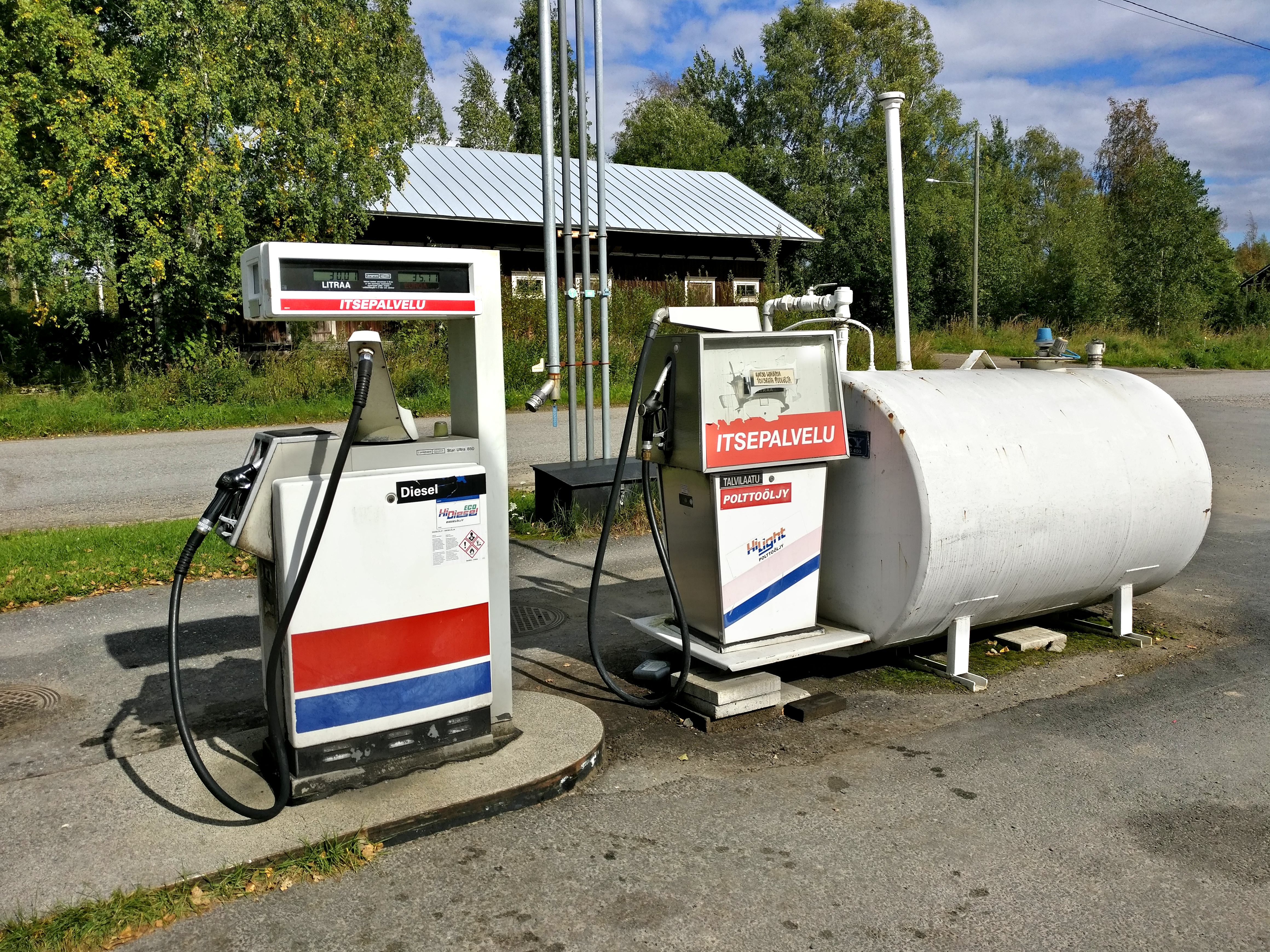 Nowe paliwo diesel od 1 października - B10 na stacjach. Twój samochód może go nie przyjąć